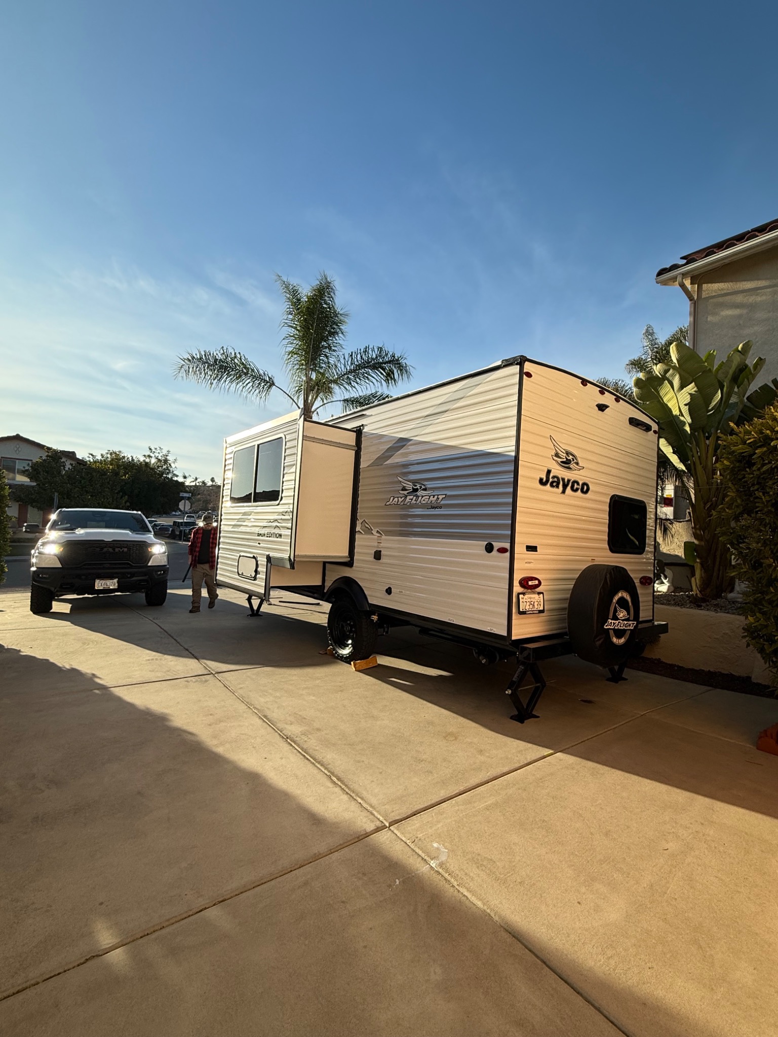Exterior driveway shot with slide-out
